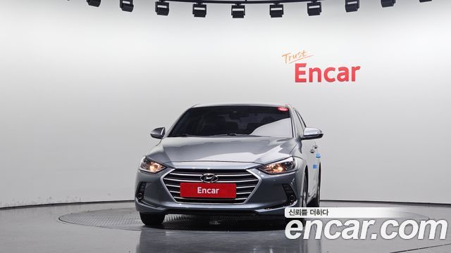 Hyundai AVANTE 2017 — photo 3