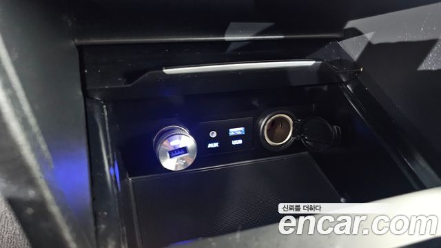 Hyundai AVANTE 2017 — photo 29