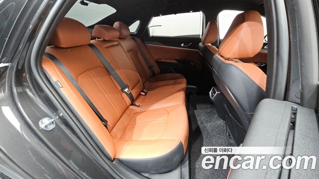 Kia K5 2024 — photo 17