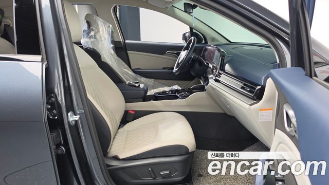 Kia Sportage 2023 — photo 11