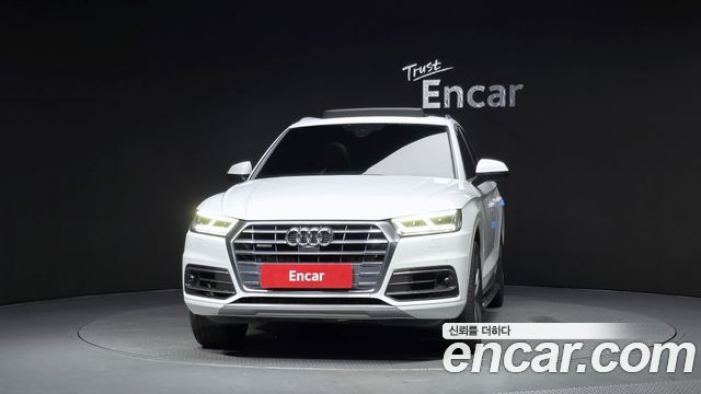 Audi Q5 2020 — photo 3