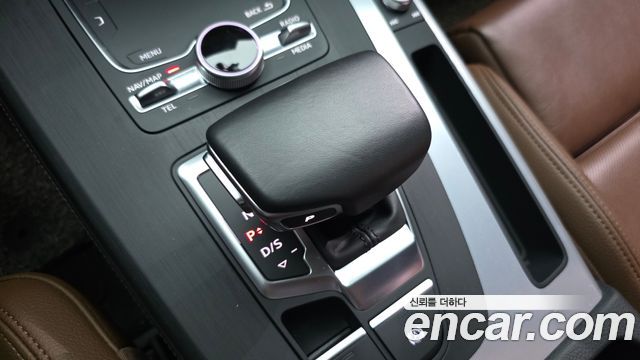 Audi Q5 2020 — photo 9
