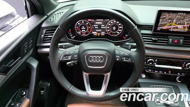 Audi Q5 2020 — photo 13
