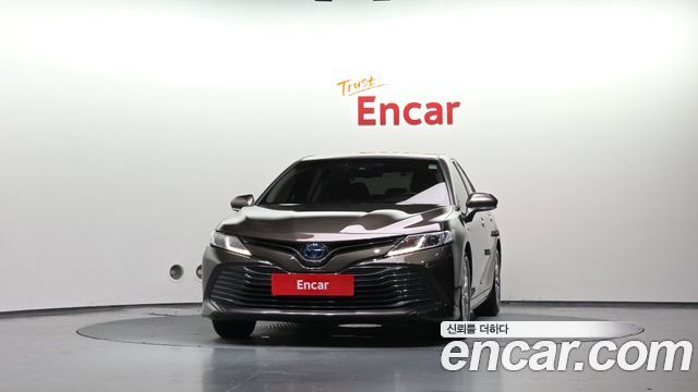 Toyota Camry 2019 — photo 3