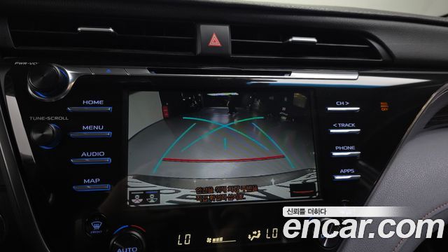 Toyota Camry 2019 — photo 15