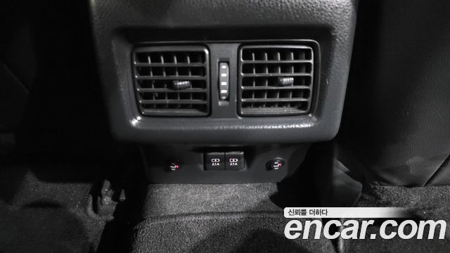 Toyota Camry 2019 — photo 19