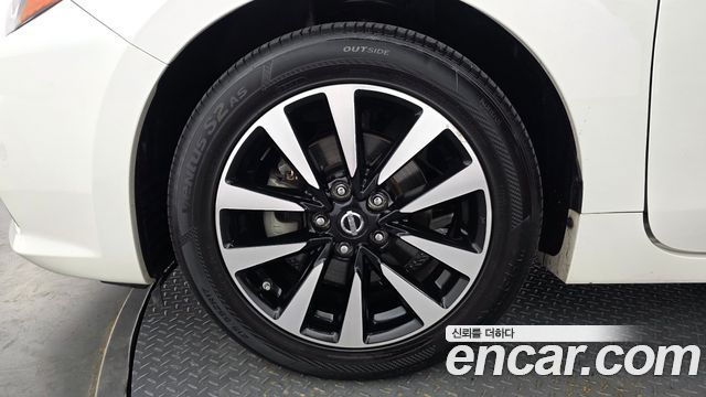 Nissan Altima 2018 — photo 5