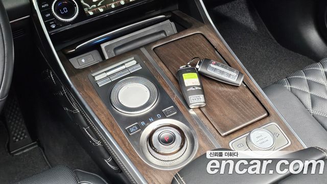 Genesis GV80 2022 — photo 25