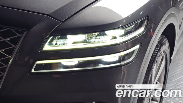 Genesis GV80 2022 — photo 8