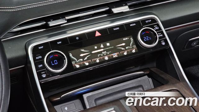 Genesis GV80 2022 — photo 31