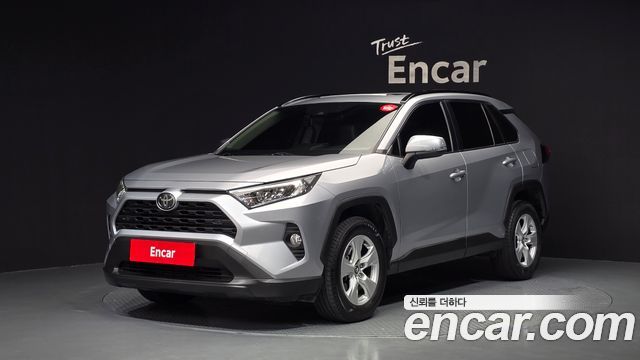 Toyota RAV4 2019 — photo 1