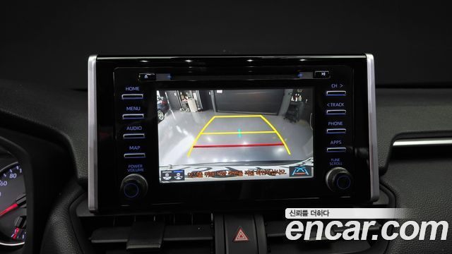 Toyota RAV4 2019 — photo 14