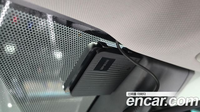 Toyota RAV4 2019 — photo 20