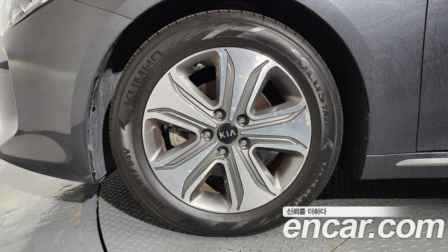 Kia K5 2018 — photo 5