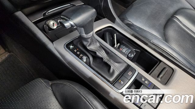 Kia K5 2018 — photo 12