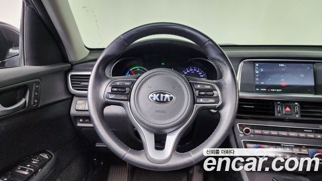 Kia K5 2018 — photo 18