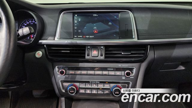 Kia K5 2018 — photo 19