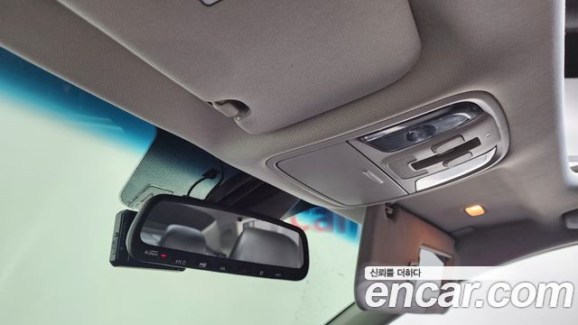Kia K5 2018 — photo 23