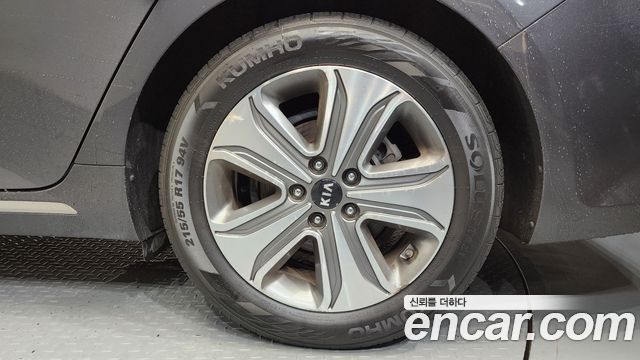 Kia K5 2018 — photo 7