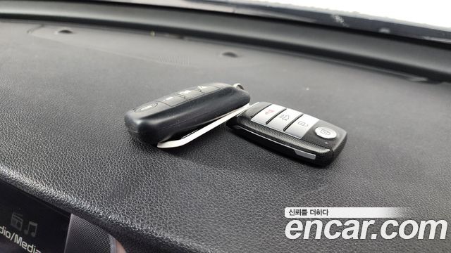Kia K5 2018 — photo 31