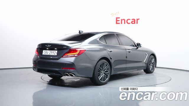 Genesis G70 2018 — photo 2