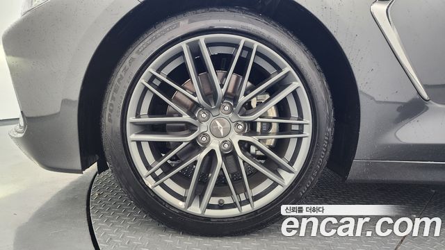 Genesis G70 2018 — photo 5