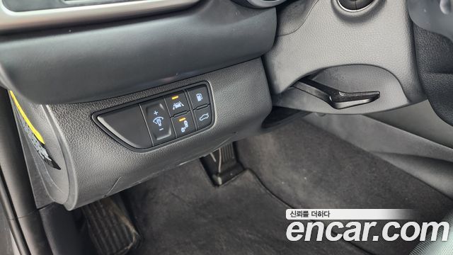 Genesis G70 2018 — photo 26