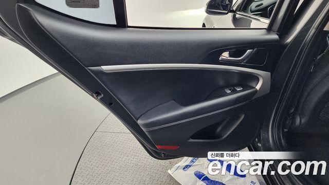 Genesis G70 2018 — photo 15