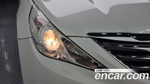 Hyundai Sonata 2013 — photo 8