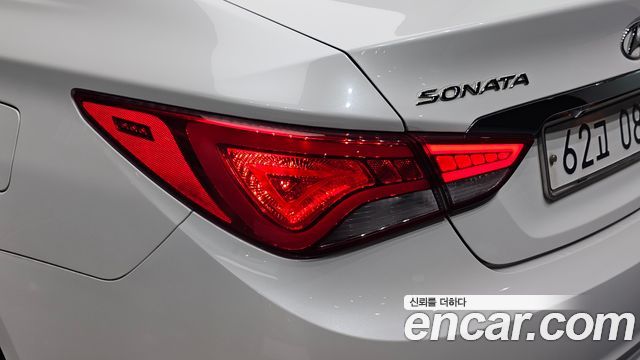 Hyundai Sonata 2013 — photo 9