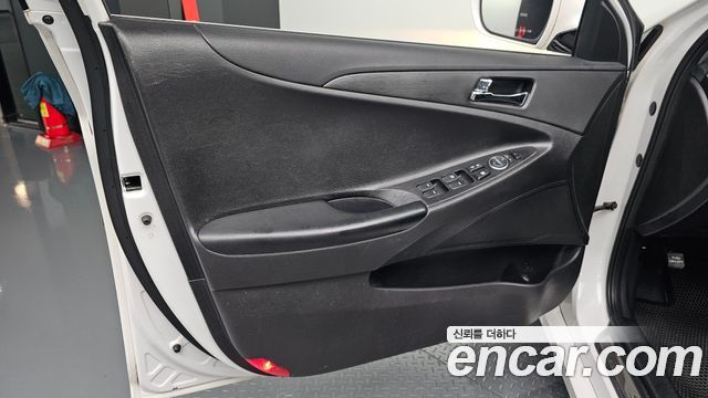 Hyundai Sonata 2013 — photo 14