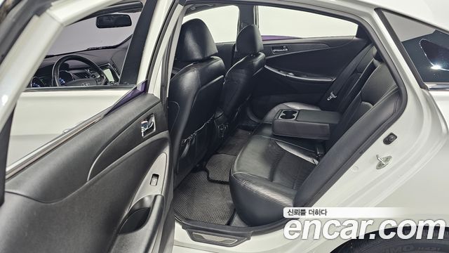 Hyundai Sonata 2013 — photo 30