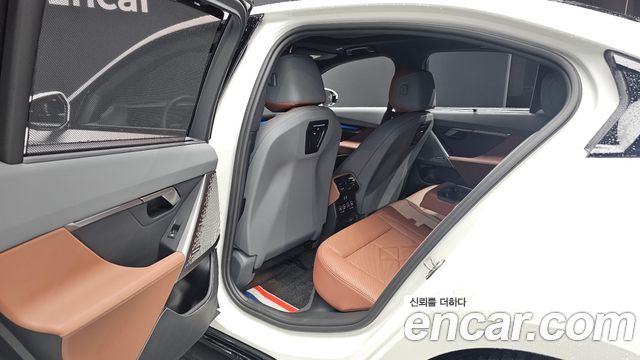 BMW 5-Series 2024 — photo 18