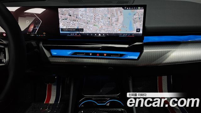 BMW 5-Series 2024 — photo 20