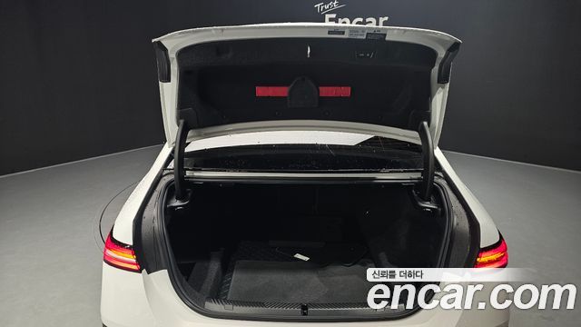 BMW 5-Series 2024 — photo 26