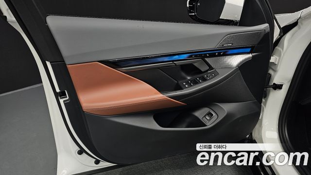 BMW 5-Series 2024 — photo 14