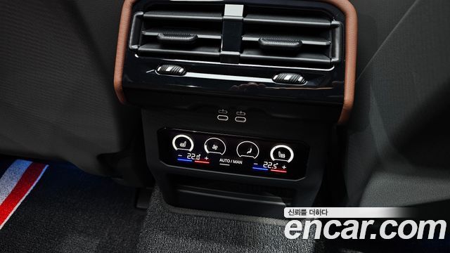 BMW 5-Series 2024 — photo 35