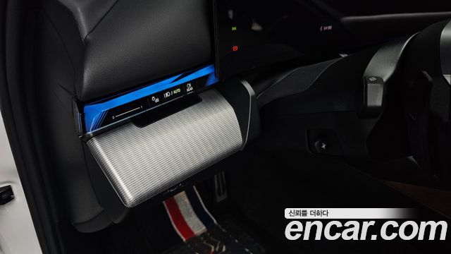 BMW 5-Series 2024 — photo 36