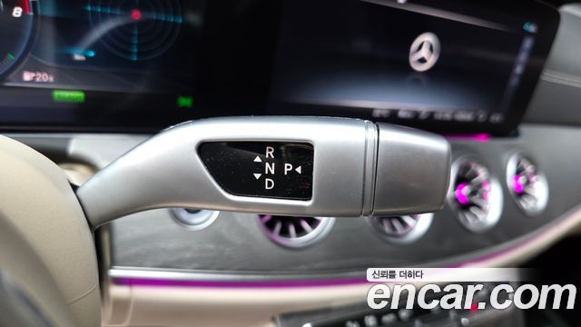 Mercedes-Benz CLS-Class 2020 — photo 9