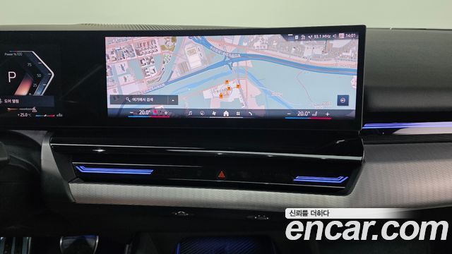 BMW 5-Series 2024 — photo 19