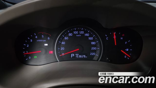 Kia Canival 2013 — photo 8