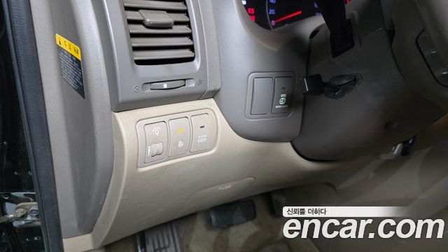 Kia Canival 2013 — photo 14