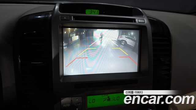 Kia Canival 2013 — photo 16