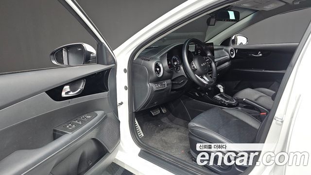 Kia K3 2024 — photo 13