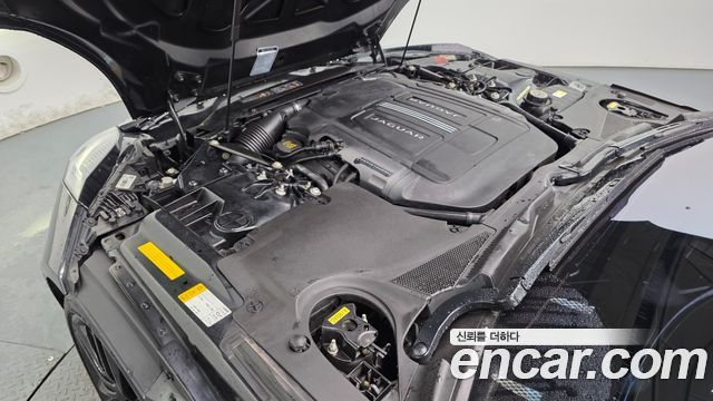 Jaguar F-TYPE 2019 — photo 6