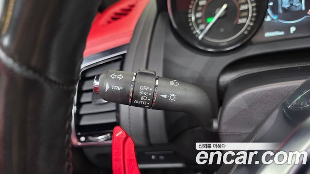 Jaguar F-TYPE 2019 — photo 19