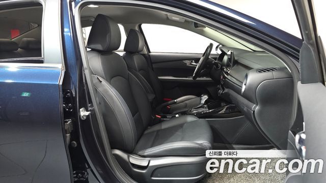 Kia K3 2019 — photo 17