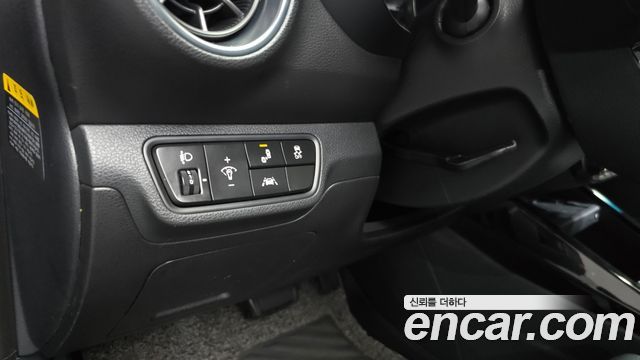 Kia K3 2019 — photo 23
