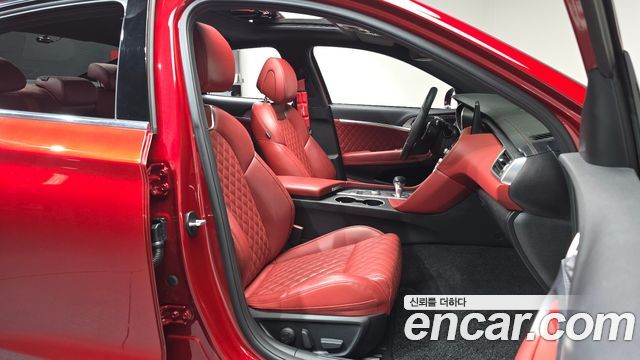 Genesis G70 2021 — photo 17