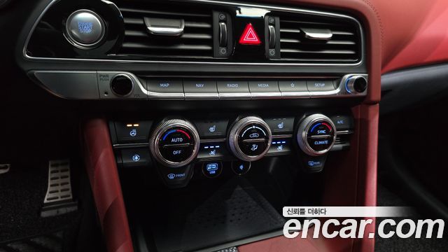 Genesis G70 2021 — photo 23